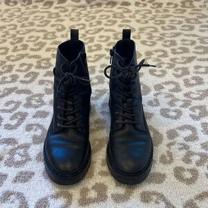 Vince Leather Combat Boot. Side Zipper. Size US 6/European 36. Great Condition.